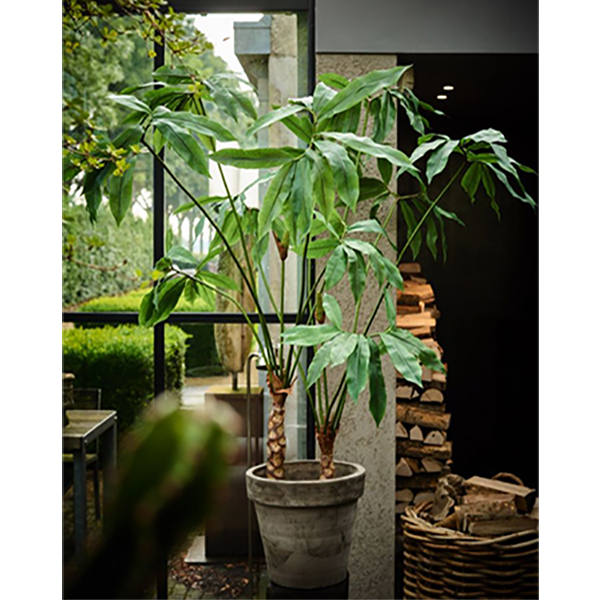 Kunst plant groen in bruine pot
